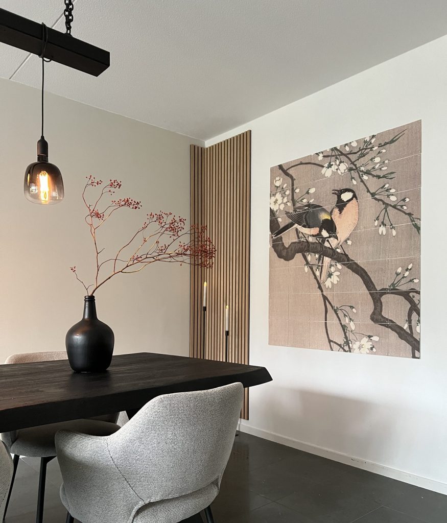 classic-oak-black-felt-living-room-corner-wall