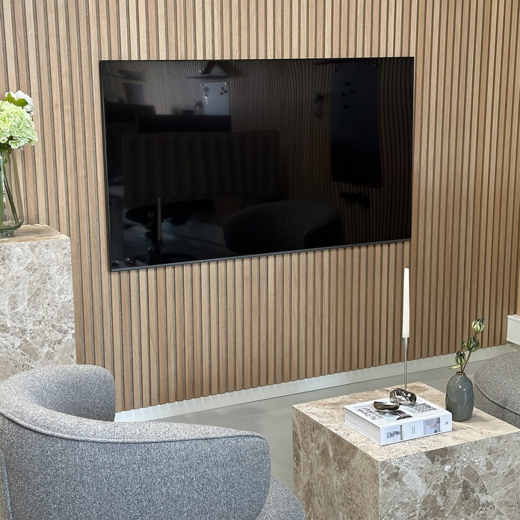 Image 1 of 4 in CREATE | TV Veggfeste gallery