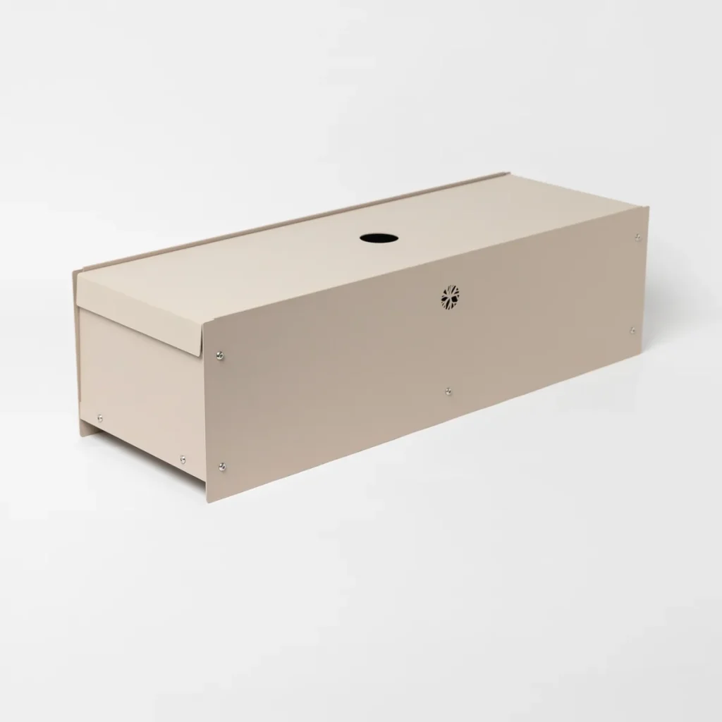 Bilde 2 av 9 i EMBRACE | Nell Metal Box galleri