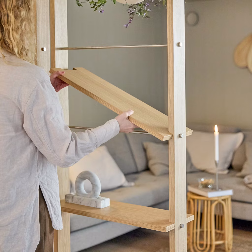 Bilde 3 av 10 i EMBRACE | Lova Wood Shelf galleri