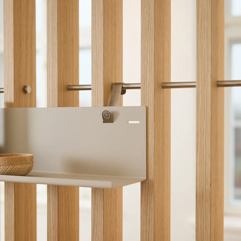 Bilde 3 av 8 i EMBRACE | Nell Metal Shelf galleri